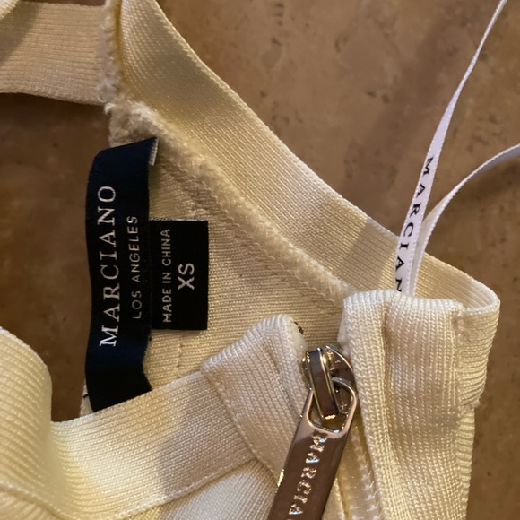 Guess by Marciano Bandage dress - Picture 4 of 4